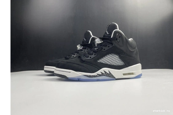 CT4838-011 Jordan CT4838-011 Air 5 “Oreo” 0722